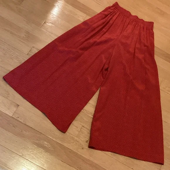 Ellen Tracy Chic Red Silk Pantsuit - Picture 15 of 16